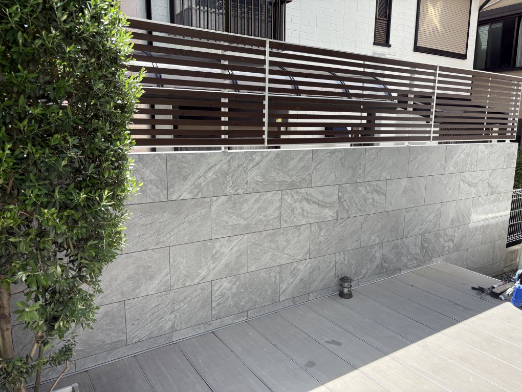 No.138 リフォーム工事　左官門柱からタイル塀へ張り替え工事 画像