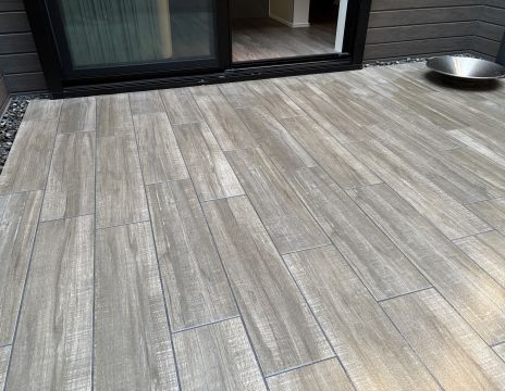 No.144 リフォーム工事　フルフラットテラス　木目タイル アイキャッチ画像